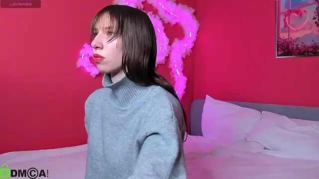 Lisbeth  Salander online show from 11-24-25, 02:33