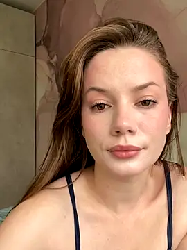 Rosie Holmes  online show from 09-26-25, 05:14