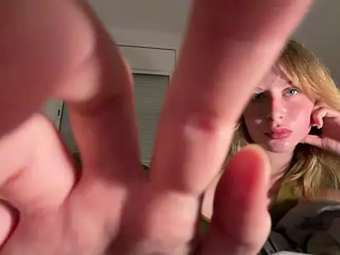 Snapshot of Lisa-5329 chatting on 08-02-26, 08:06 Lisa-5329 online show from 08-02-26, 08:06