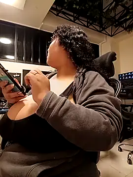 KITY HILL online show from 03-05-26, 03:36