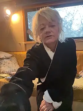 ladyboatlady online show from 10-08-25, 06:26