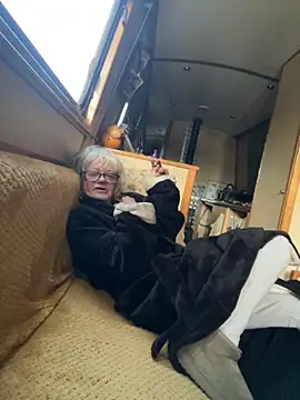 ladyboatlady online show from 11-02-25, 07:35