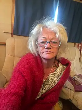 ladyboatlady online show from 05-07-26, 05:33