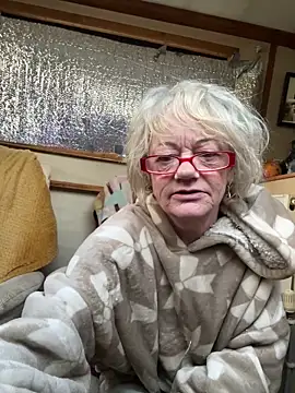 ladyboatlady online show from 03-18-26, 06:27