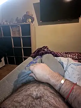 aries41s online show from 12-15-25, 06:19