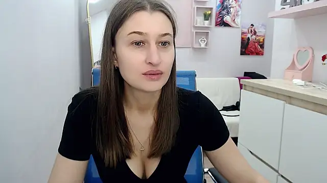 Snapshot of muriel_elvin chatting on 10-14-25, 08:15 muriel elvin online show from 10-14-25, 08:15