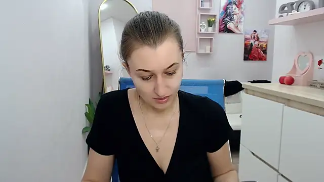 Snapshot of muriel_elvin chatting on 09-10-25, 06:45 muriel elvin online show from 09-10-25, 06:45