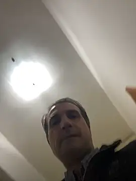 Snapshot of sasatimido chatting on 10-09-25, 04:13 sasatimido online show from 10-09-25, 04:13