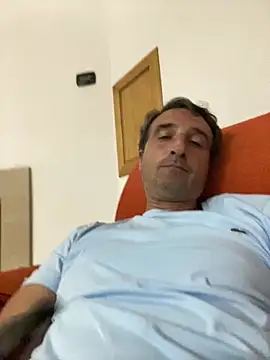 Snapshot of sasatimido chatting on 07-11-26, 07:25 sasatimido online show from 07-11-26, 07:25