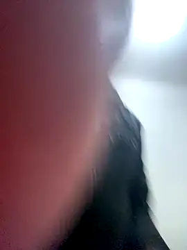 Snapshot of sasatimido chatting on 10-10-25, 04:24 sasatimido online show from 10-10-25, 04:24