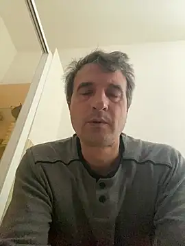 Snapshot of sasatimido chatting on 05-03-26, 06:40 sasatimido online show from 05-03-26, 06:40