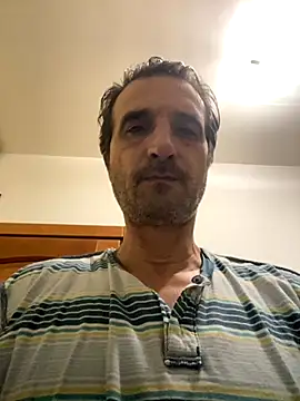 Snapshot of sasatimido chatting on 09-26-25, 04:30 sasatimido online show from 09-26-25, 04:30