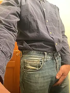 Snapshot of sasatimido chatting on 10-27-25, 05:08 sasatimido online show from 10-27-25, 05:08