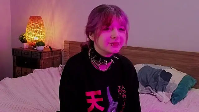 Snapshot of TaiteBeat chatting on 09-18-25, 06:00 TaiteBeat online show from 09-18-25, 06:00