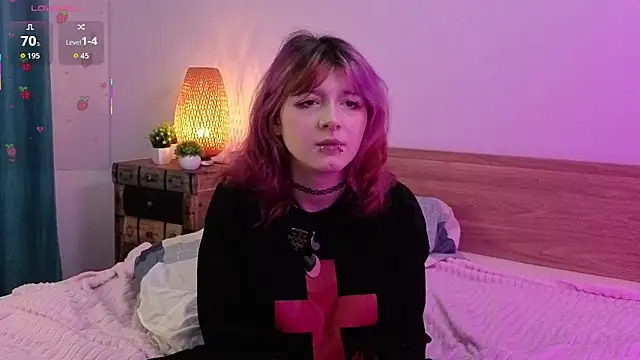 Snapshot of TaiteBeat chatting on 09-21-25, 06:13 TaiteBeat online show from 09-21-25, 06:13