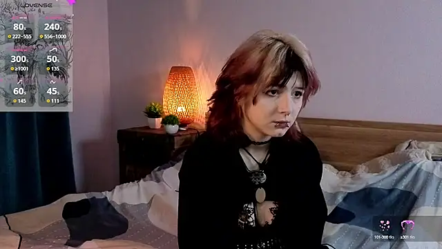 Snapshot of TaiteBeat chatting on 10-08-25, 05:46 TaiteBeat online show from 10-08-25, 05:46