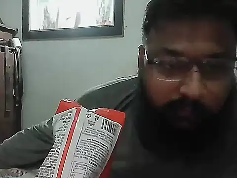 Dollseye online show from 11-28-25, 04:29