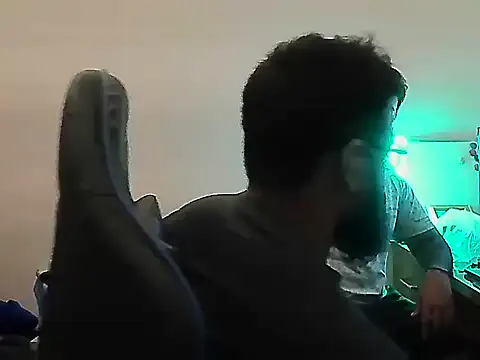 Snapshot of Dollseye chatting on 09-27-25, 05:19 Dollseye online show from 09-27-25, 05:19