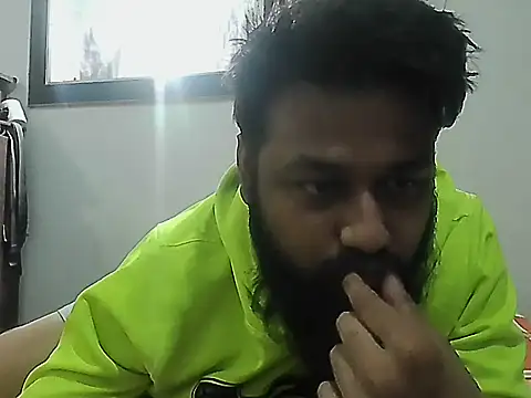 Snapshot of Dollseye chatting on 11-12-25, 01:15 Dollseye online show from 11-12-25, 01:15