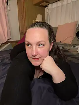 Just Trudy online show from 02-05-26, 02:07