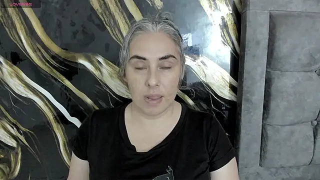 Snapshot of mature_gold chatting on 09-26-25, 12:34 mature gold online show from 09-26-25, 12:34