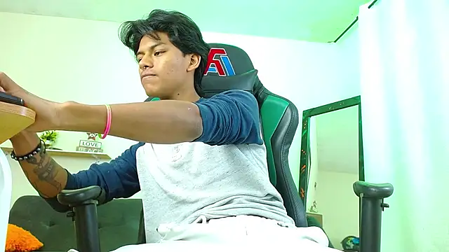 dreyk20 online show from 11-15-25, 02:54