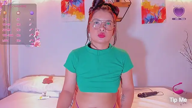 Karlaliones69 online show from 09-17-25, 11:34