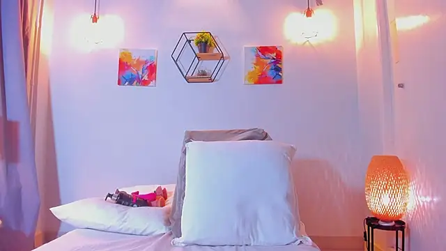 Karlaliones69 online show from 01-13-26, 12:09