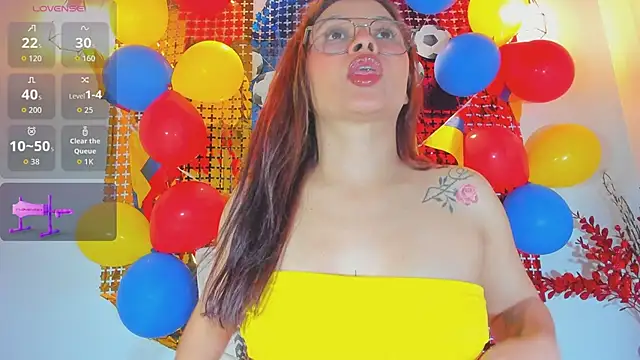 Karlaliones69 online show from 06-13-26, 07:01