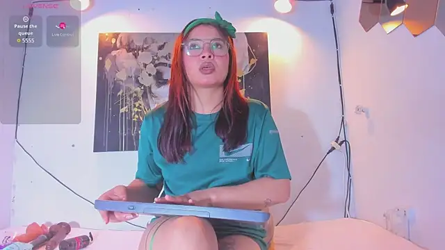 Karlaliones69 online show from 03-30-26, 12:28