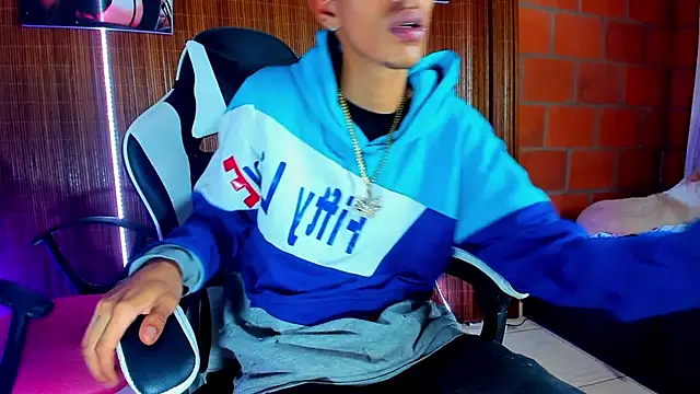 briamhoconor xh online show from 03-03-26, 02:40