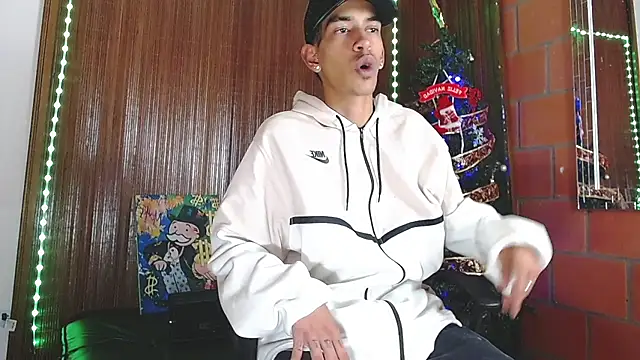 briamhoconor xh online show from 12-20-25, 08:55