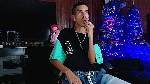 briamhoconor xh online show from 12-14-25, 10:26