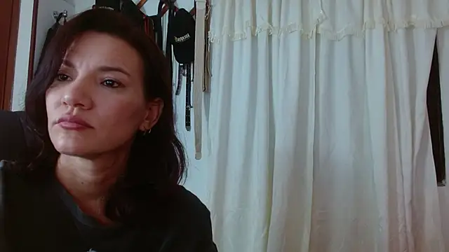 Snapshot of BriggiteSkyAngels chatting on 10-23-25, 08:35 BriggiteSkyAngels online show from 10-23-25, 08:35
