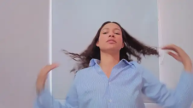 SofiaDelicia online show from 12-16-25, 05:06