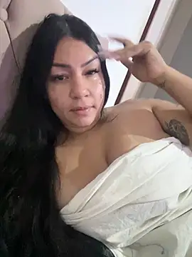 Snapshot of julianamascarada chatting on 09-12-25, 12:27 julianamascarada online show from 09-12-25, 12:27