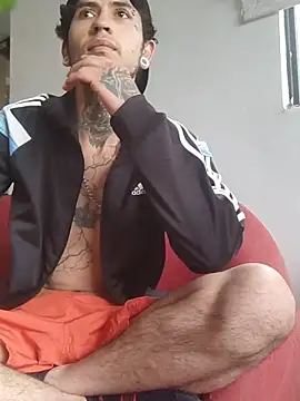 Snapshot of Tattoboy19cm chatting on 10-14-25, 03:01 Tattoboy19cm online show from 10-14-25, 03:01