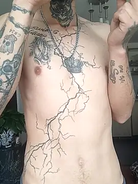 Snapshot of Tattoboy19cm chatting on 09-20-25, 06:13 Tattoboy19cm online show from 09-20-25, 06:13