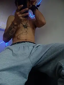 Tattoboy19cm online show from 12-18-25, 02:10