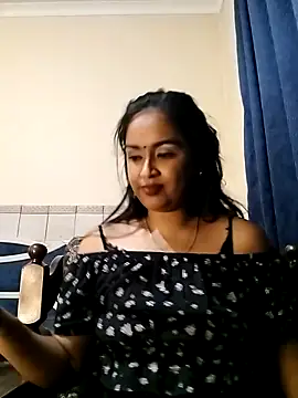 cute indianxo online show from 02-22-26, 05:58