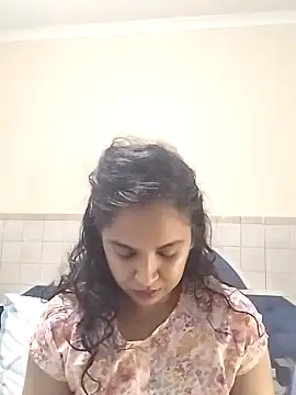 cute indianxo online show from 02-10-26, 07:02