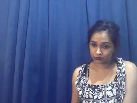 Snapshot of cute_indianxo chatting on 10-20-25, 08:09 cute indianxo online show from 10-20-25, 08:09