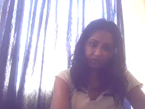 Snapshot of cute_indianxo chatting on 09-11-25, 09:20 cute indianxo online show from 09-11-25, 09:20