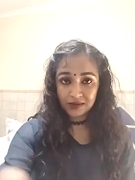 cute indianxo online show from 02-12-26, 06:40