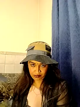 cute indianxo online show from 04-17-26, 06:00