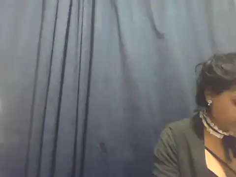 Snapshot of cute_indianxo chatting on 09-24-25, 07:31 cute indianxo online show from 09-24-25, 07:31