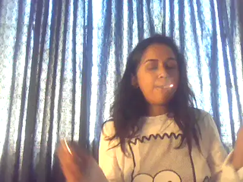 Snapshot of cute_indianxo chatting on 10-21-25, 10:14 cute indianxo online show from 10-21-25, 10:14