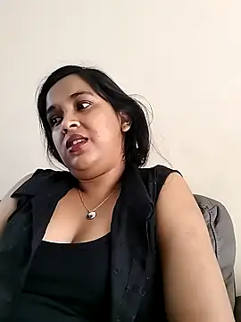 cute indianxo online show from 01-13-26, 07:56