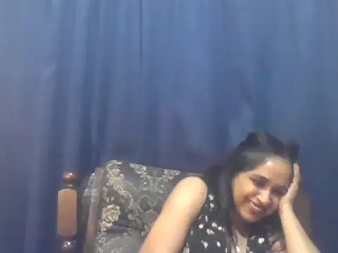 cute indianxo online show from 11-18-25, 09:18