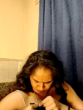 cute indianxo online show from 04-10-26, 07:21